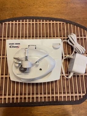 Black and Decker Gizmo Hands Free Electric Can Opener